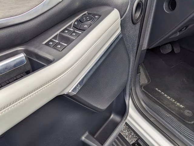 2025 Oxford White Ford Expedition Max Platinum 4X4 SUV