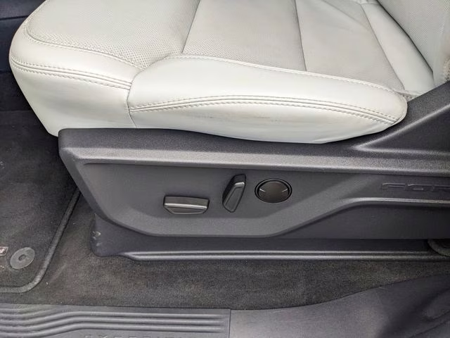 2025 Oxford White Ford Expedition Max Platinum 4X4 SUV