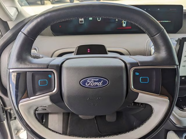 2025 Oxford White Ford Expedition Max Platinum 4X4 SUV