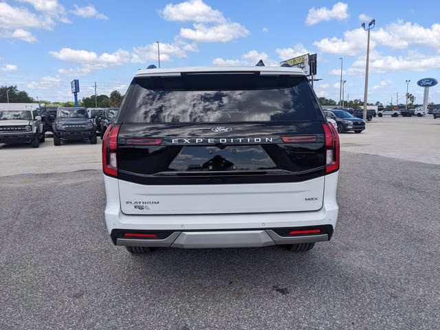 2025 Oxford White Ford Expedition Max Platinum 4X4 SUV