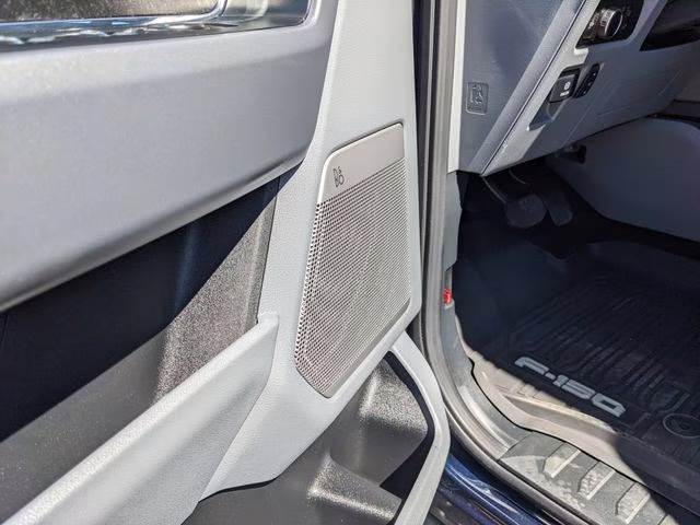 2025 Blue Metallic Ford F-150 Lightning Flash AWD Truck