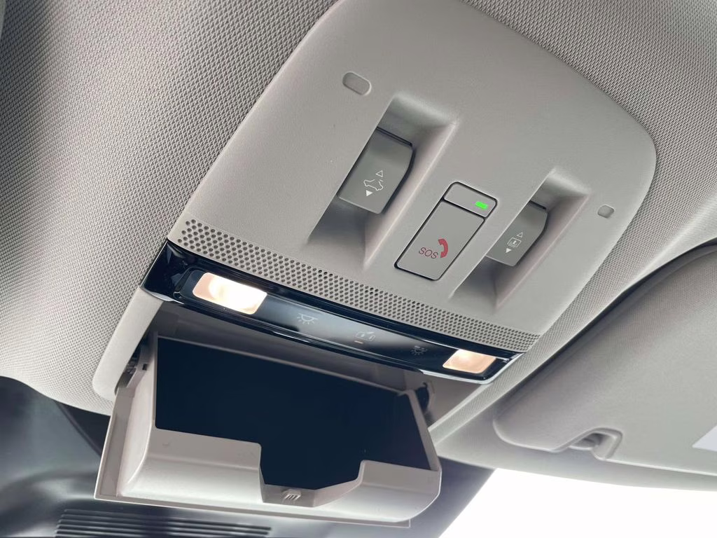 2026 Everest White Pearl Tricoat Nissan Murano Platinum AWD SUV