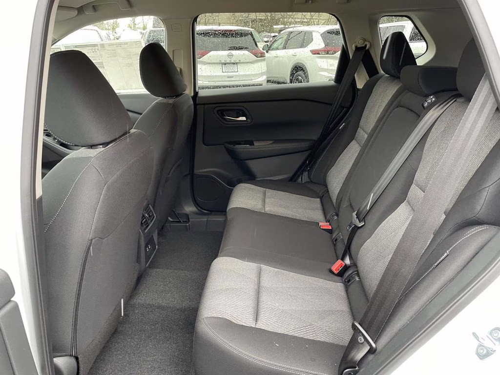 2026 Everest White Pearl Tricoat Nissan Rogue SV FWD SUV