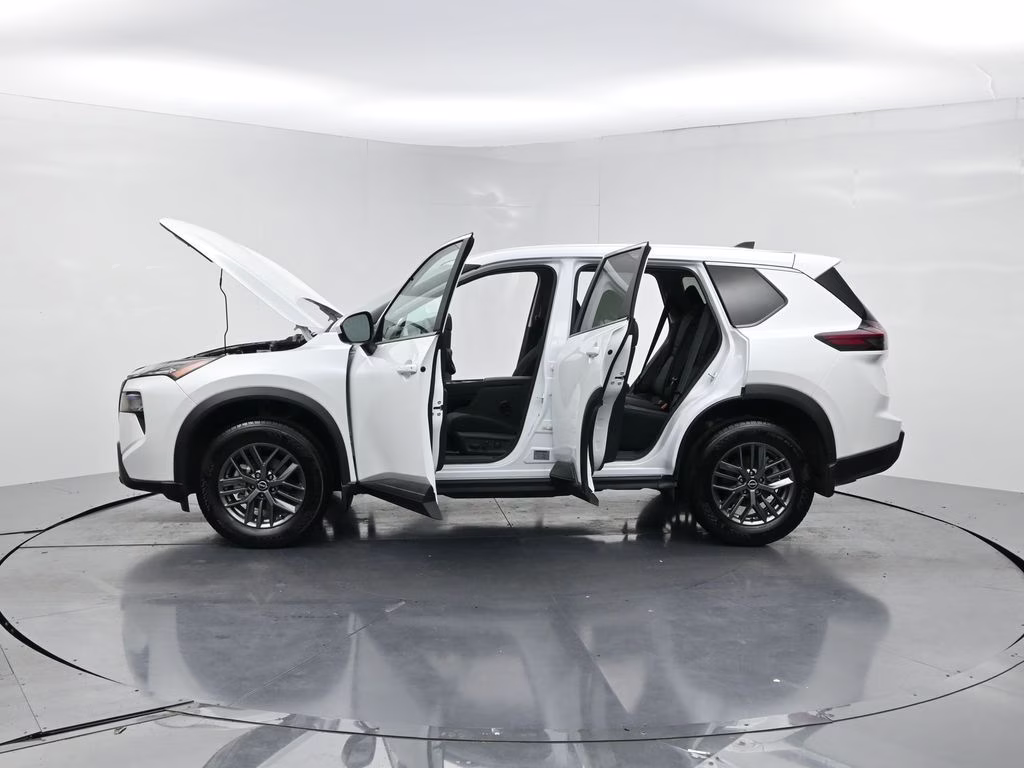 2026 Everest White Pearl Tricoat Nissan Rogue SV FWD SUV