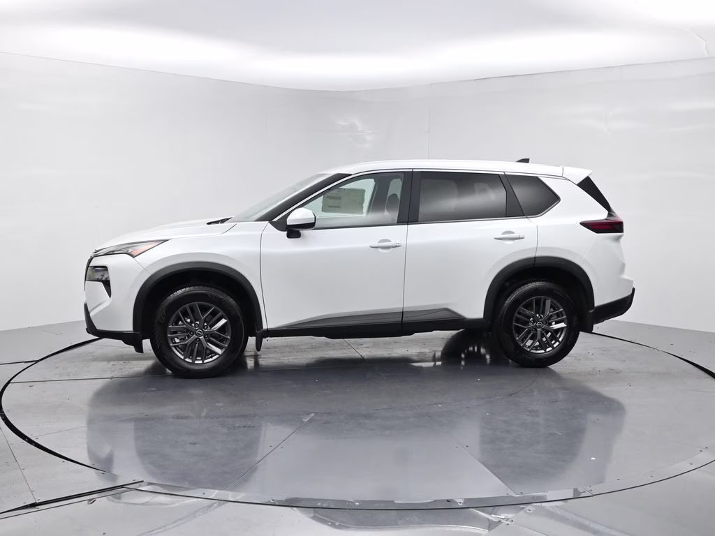 2026 Everest White Pearl Tricoat Nissan Rogue SV FWD SUV