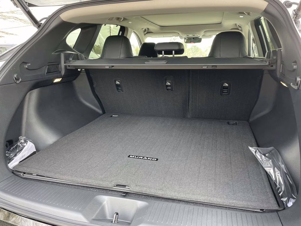 2026 Everest White Pearl Tricoat Nissan Murano Platinum AWD SUV