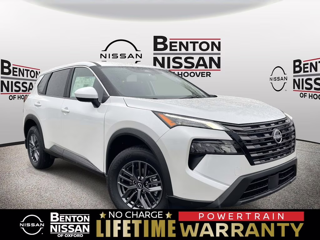 2026 Everest White Pearl Tricoat Nissan Rogue SV FWD SUV