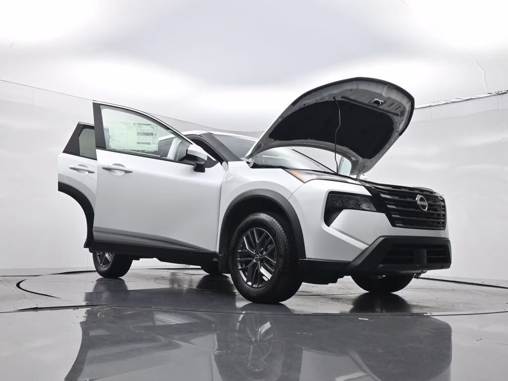 2026 Everest White Pearl Tricoat Nissan Rogue SV FWD SUV