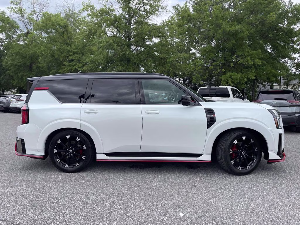 2026 Everest White Pearl/Black Nissan Armada NISMO 4X4 SUV