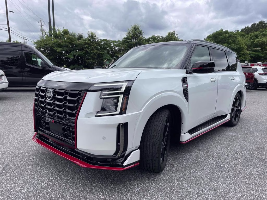 2026 Everest White Pearl/Black Nissan Armada NISMO 4X4 SUV
