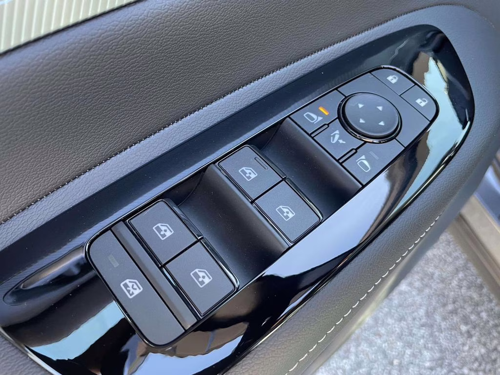 2026 Gun Metallic Nissan Murano Platinum AWD SUV