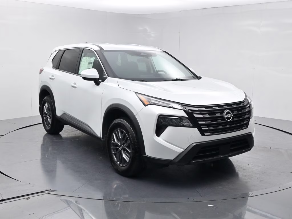 2026 Everest White Pearl Tricoat Nissan Rogue SV FWD SUV