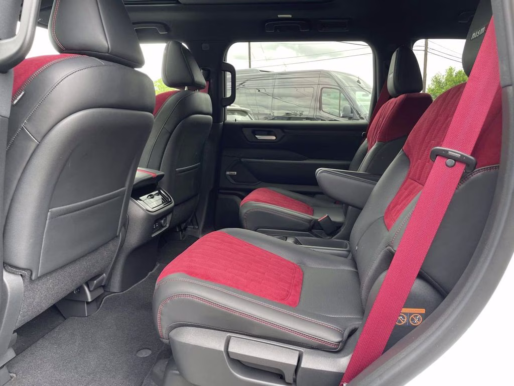 2026 Everest White Pearl/Black Nissan Armada NISMO 4X4 SUV