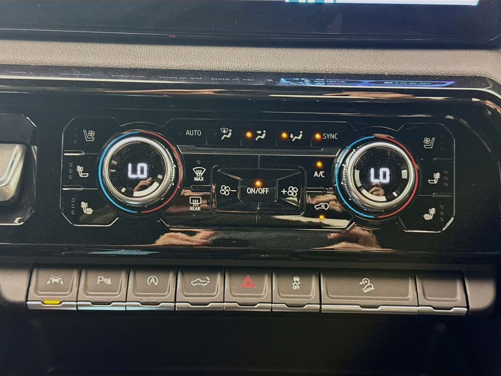 2026 Summit White GMC Sierra 1500 AT4 4X4 Truck