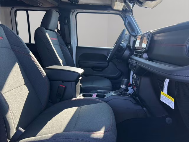 2026 Bright White Clearcoat Jeep Wrangler Rubicon 4X4 SUV