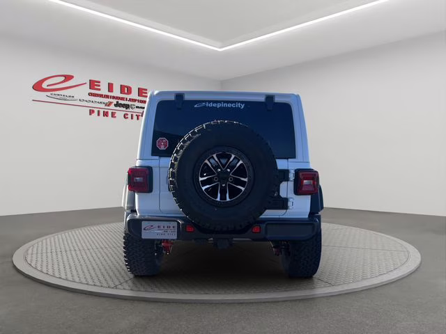 2026 Bright White Clearcoat Jeep Wrangler Rubicon 4X4 SUV