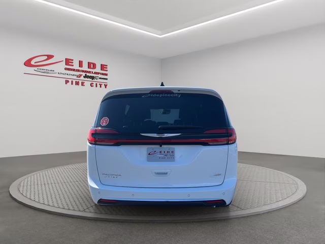 2026 Bright White Clearcoat Chrysler Pacifica Select AWD Van