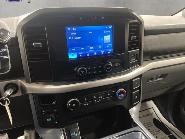 2023 Oxford White Ford F-150 XLT 4X4 Truck