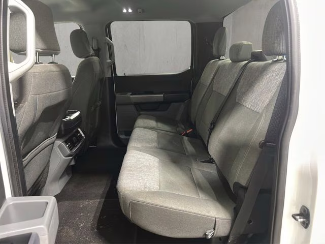 2023 Oxford White Ford F-150 XLT 4X4 Truck