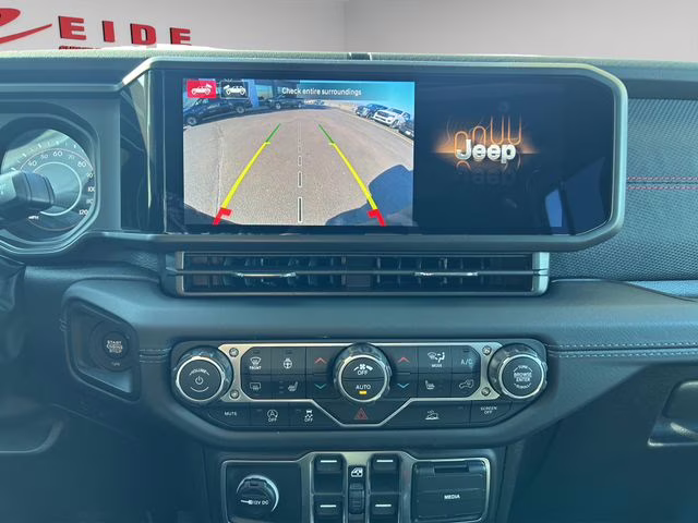 2026 Bright White Clearcoat Jeep Wrangler Rubicon 4X4 SUV