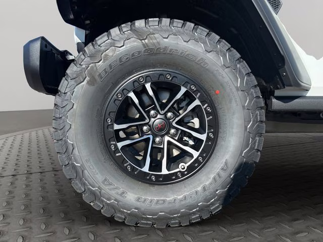 2026 Bright White Clearcoat Jeep Wrangler Rubicon 4X4 SUV