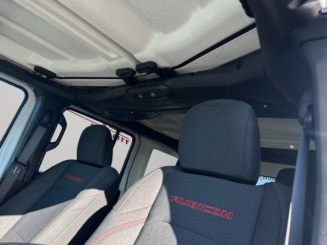 2026 Bright White Clearcoat Jeep Wrangler Rubicon 4X4 SUV