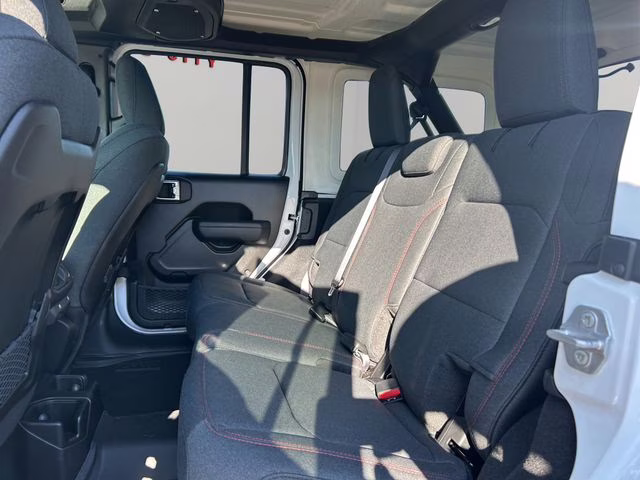 2026 Bright White Clearcoat Jeep Wrangler Rubicon 4X4 SUV