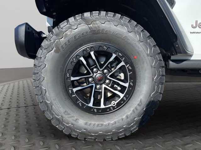 2026 Bright White Clearcoat Jeep Wrangler Rubicon 4X4 SUV