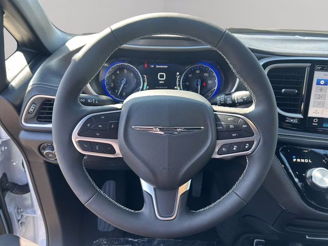 2026 Bright White Clearcoat Chrysler Pacifica Select AWD Van