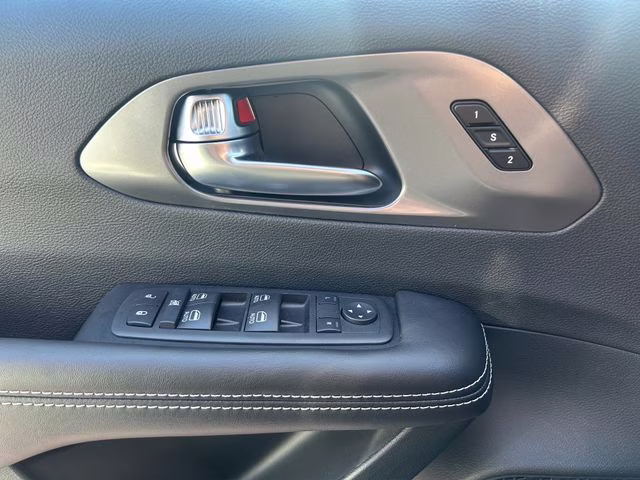 2026 Bright White Clearcoat Chrysler Pacifica Select AWD Van