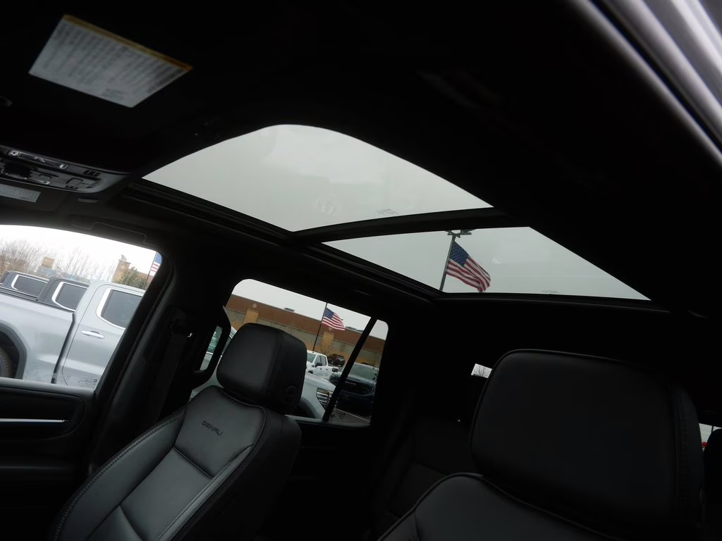 2024 Sterling Metallic GMC Yukon Denali 4X4 SUV