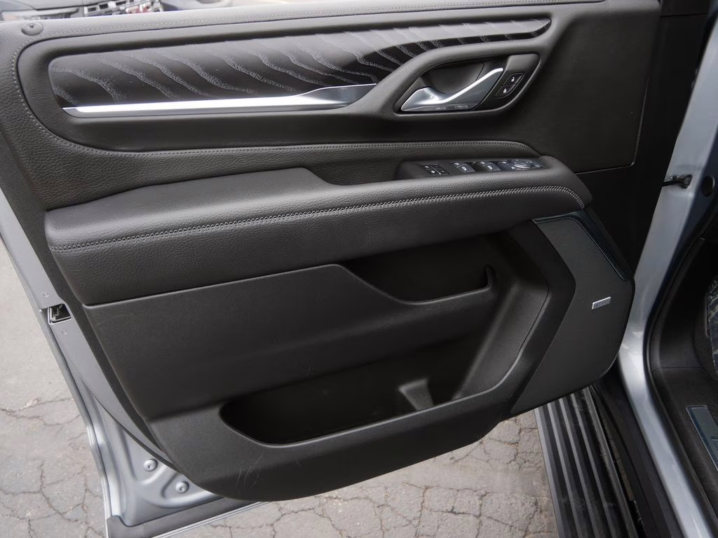 2024 Sterling Metallic GMC Yukon Denali 4X4 SUV