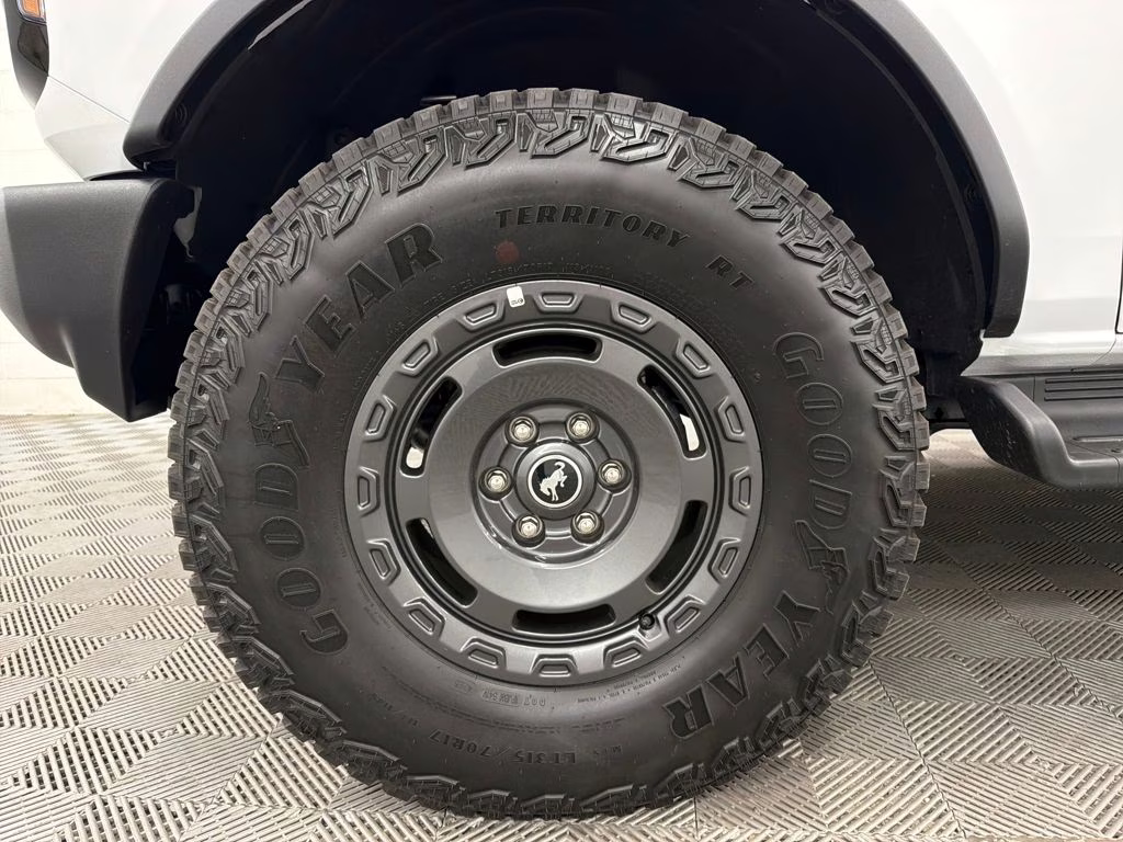 2025 OXFORD WHITE Ford Bronco Outer Banks 4X4 SUV