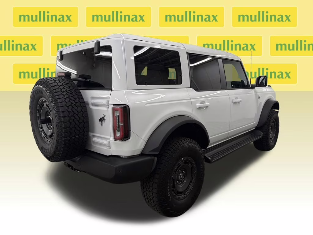 2025 OXFORD WHITE Ford Bronco Outer Banks 4X4 SUV