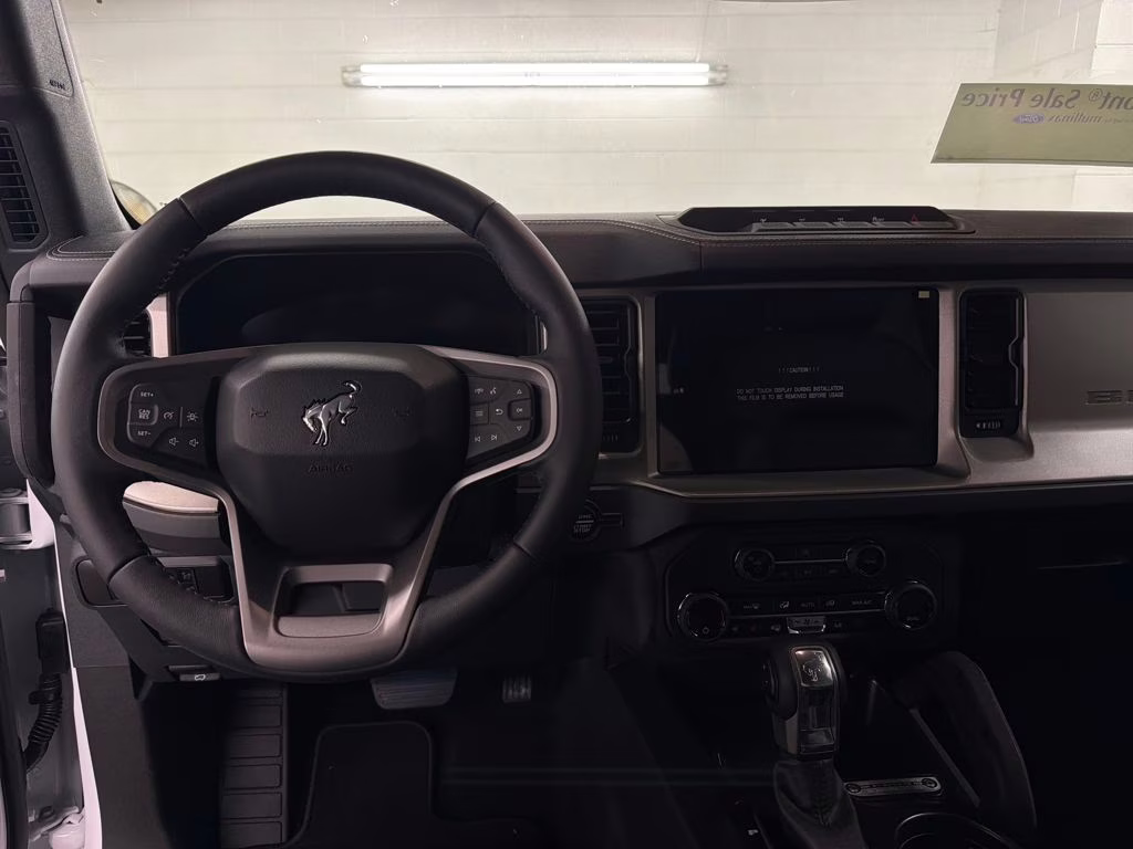 2025 OXFORD WHITE Ford Bronco Outer Banks 4X4 SUV