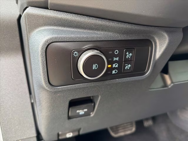 2026 Avalanche Gray Ford Bronco Outer Banks 4X4 SUV