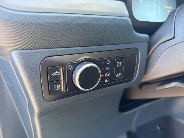 2026 Oxford White Ford Maverick XL FWD Truck