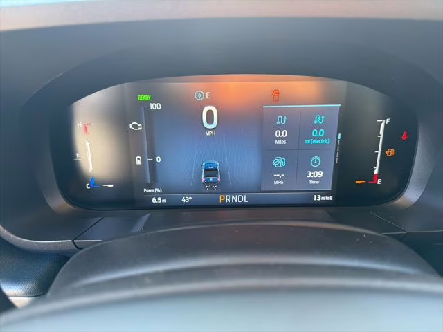 2026 Oxford White Ford Maverick XL FWD Truck