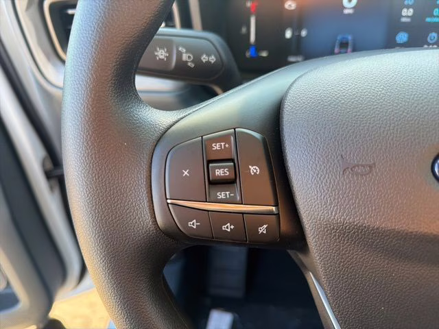 2026 Oxford White Ford Maverick XL FWD Truck