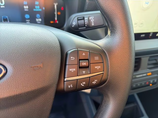 2026 Oxford White Ford Maverick XL FWD Truck