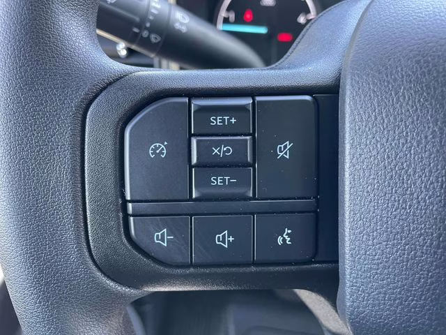 2026 Oxford White Ford Super Duty F-350 DRW XL 4X4 Truck