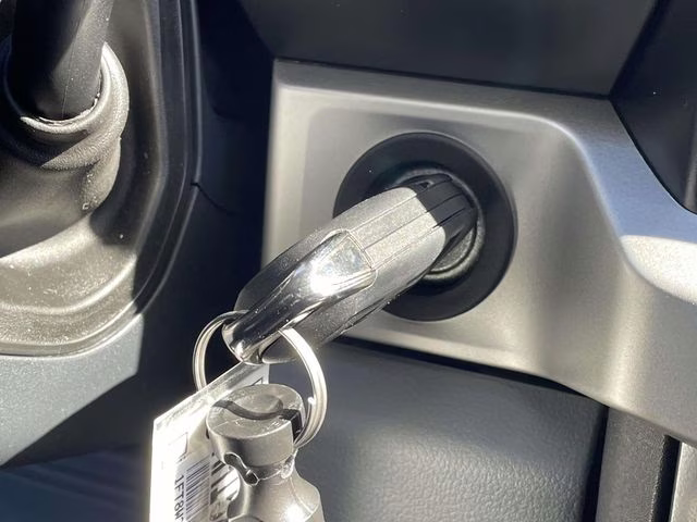 2026 Oxford White Ford Super Duty F-350 DRW XL 4X4 Truck