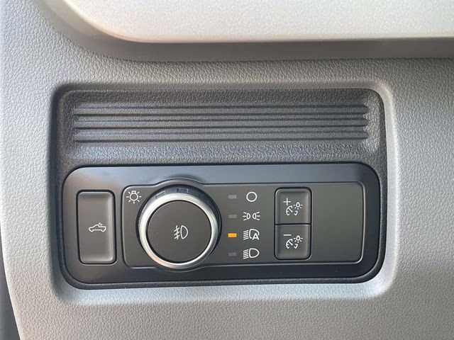 2026 Oxford White Ford Super Duty F-350 DRW XL 4X4 Truck