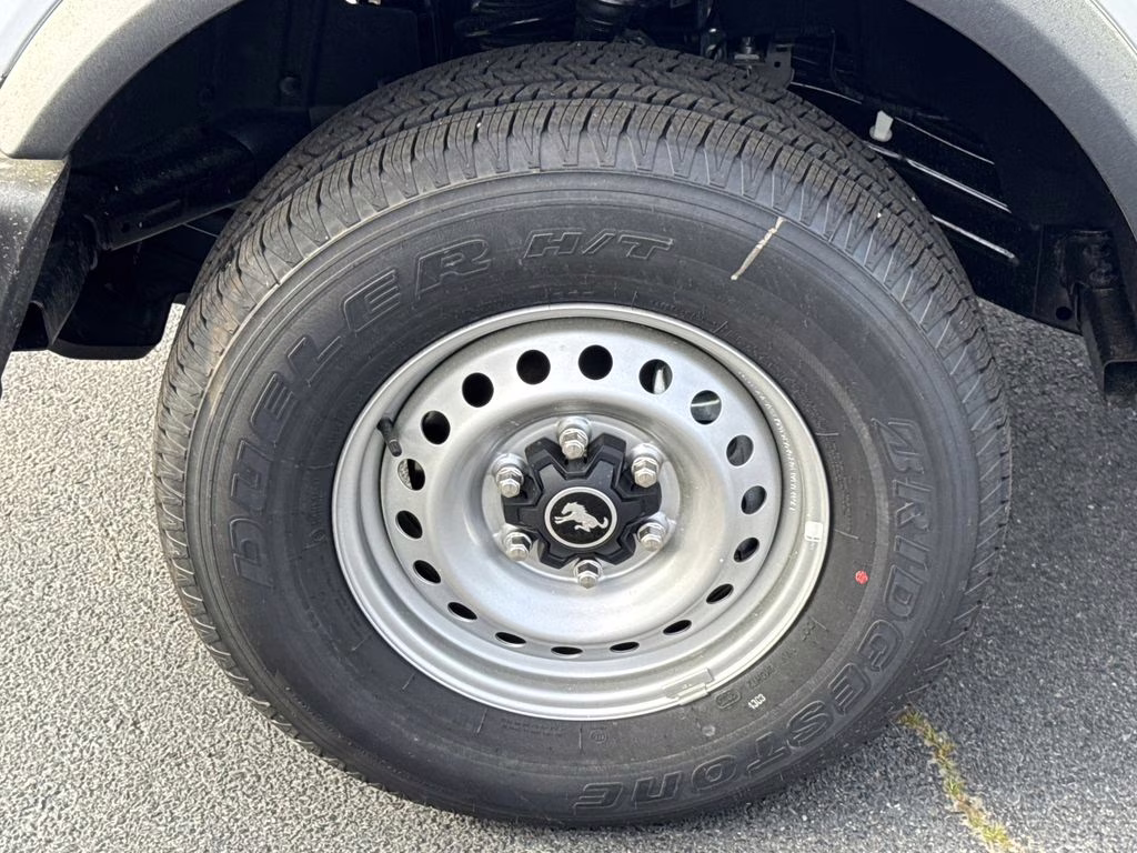 2026 Oxford White Ford Bronco Base 4X4 SUV