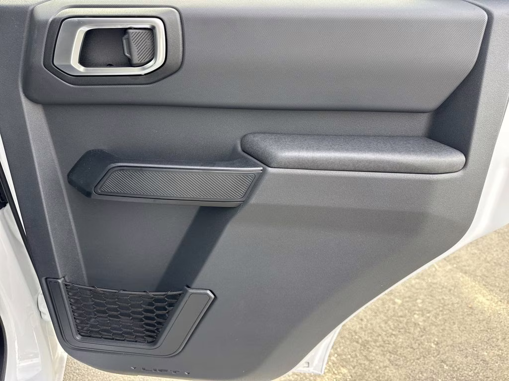 2026 Oxford White Ford Bronco Base 4X4 SUV