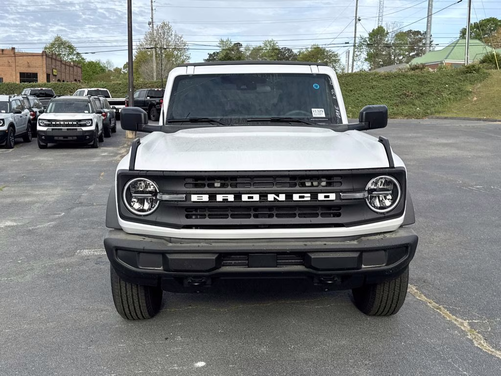 2026 Oxford White Ford Bronco Base 4X4 SUV
