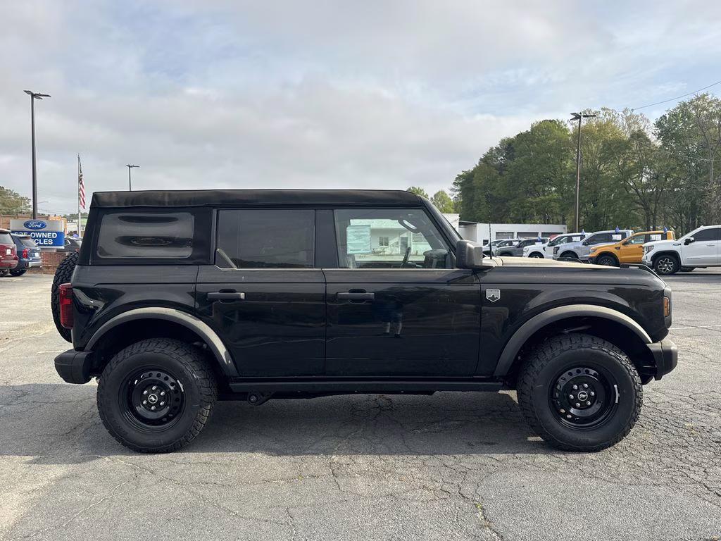 2026 Shadow Black Ford Bronco Big Bend 4X4 SUV