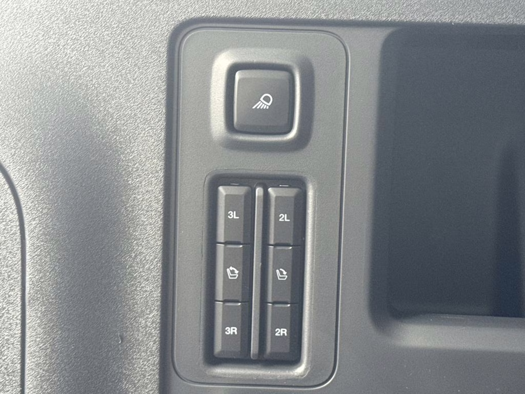 2026 White Metallic Ford Expedition Max Active RWD SUV