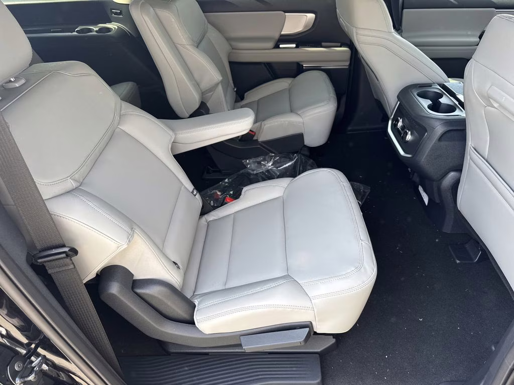 2026 Black Metallic Ford Expedition Max Active RWD SUV