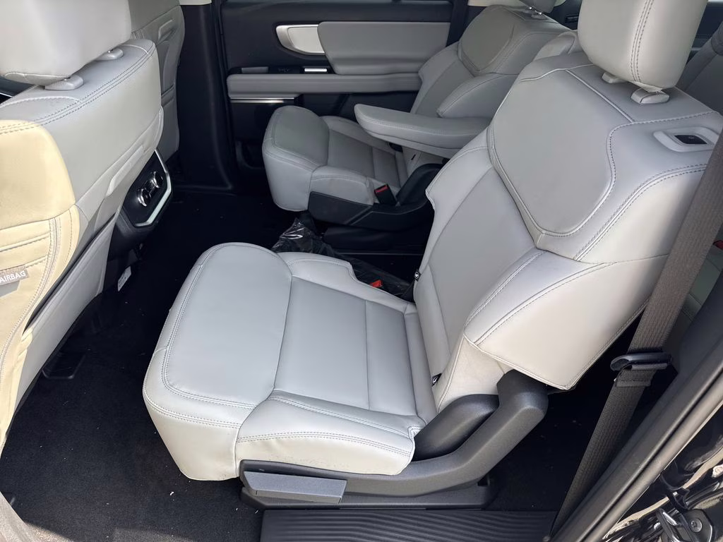 2026 Black Metallic Ford Expedition Max Active RWD SUV